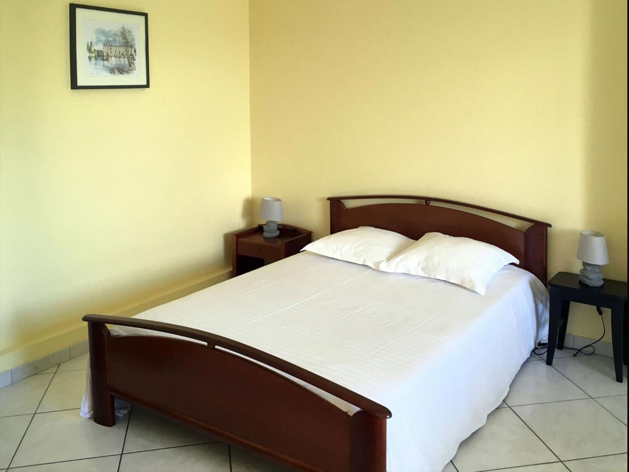 Les Agapanthes La Riche Apartman Kültér fotó