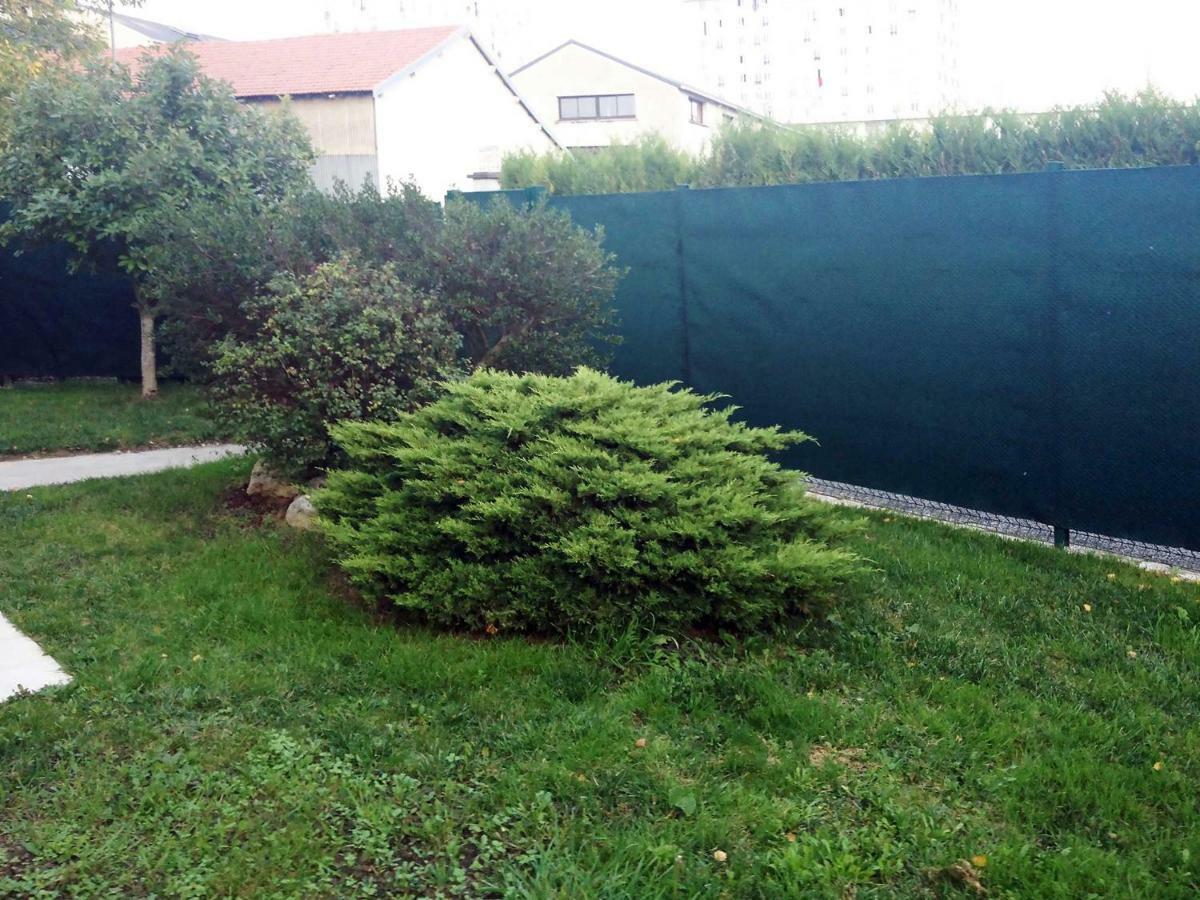 Les Agapanthes La Riche Apartman Kültér fotó