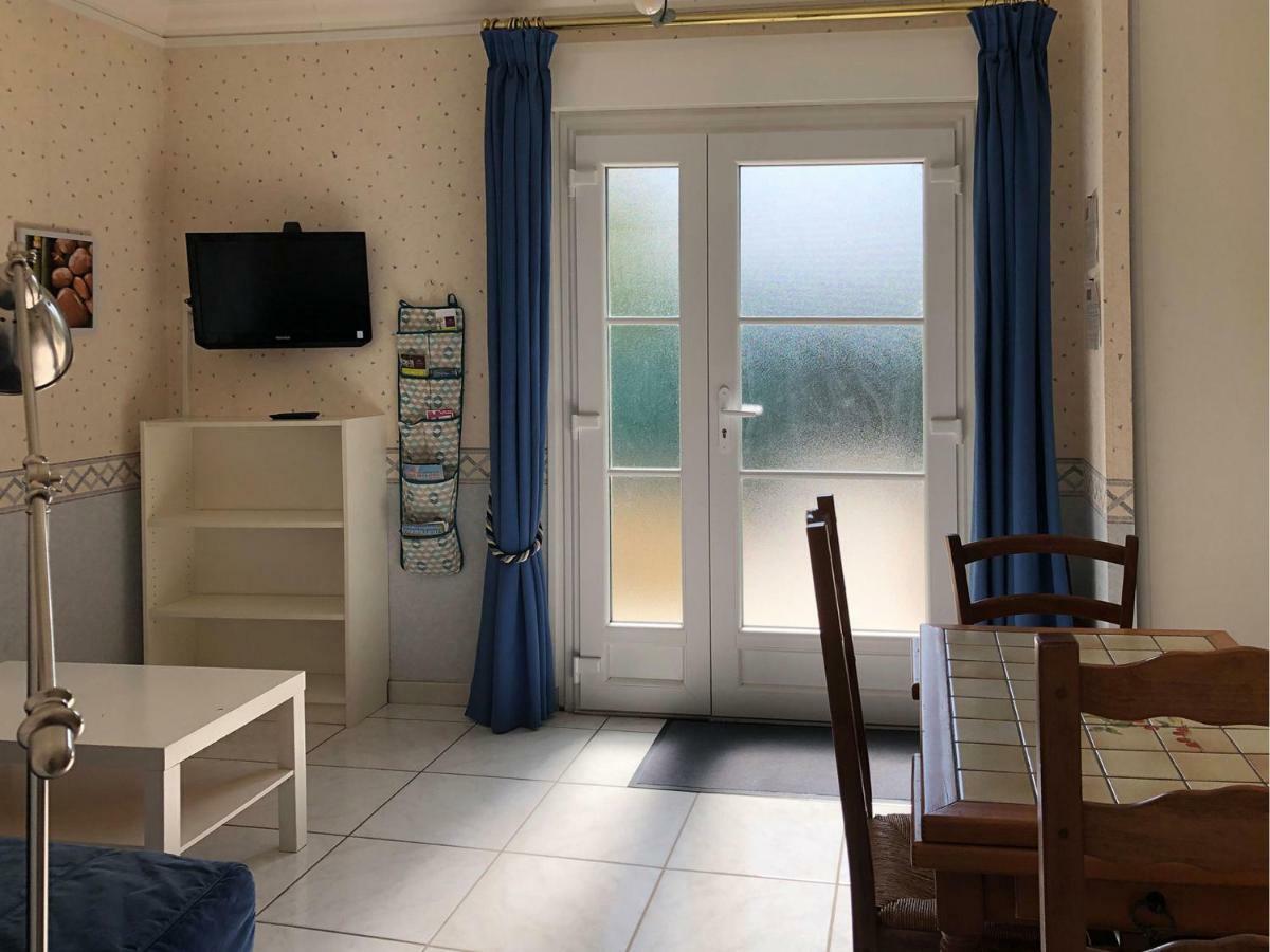 Les Agapanthes La Riche Apartman Kültér fotó